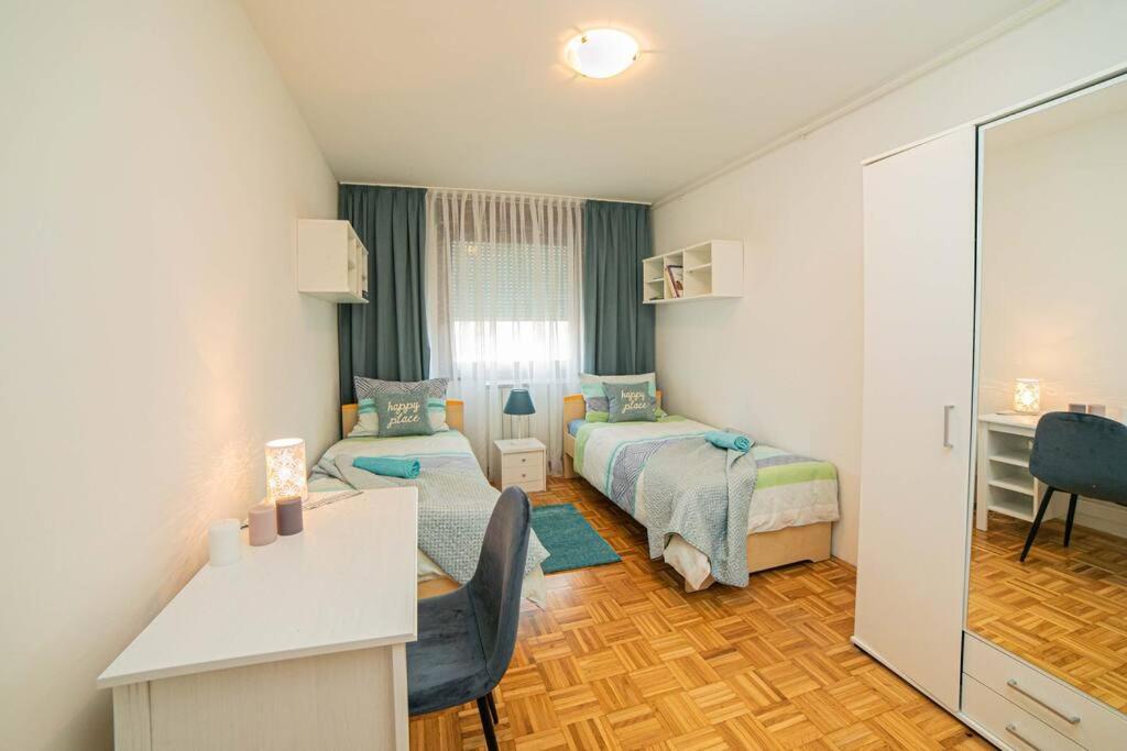 Sunny Day -arena , 2 Bathrooms, 102m², Zagreb